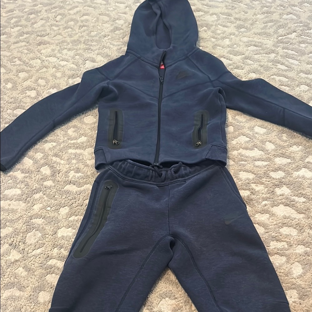 Boys Nike Tech Suit